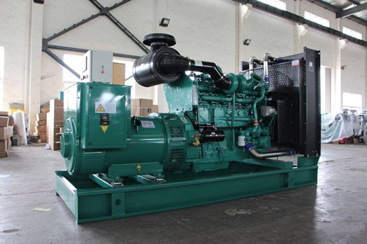 瓜州320kw康明斯柴油发电车出租组图片 瓜州320kw康明斯柴油发电车出租组图片